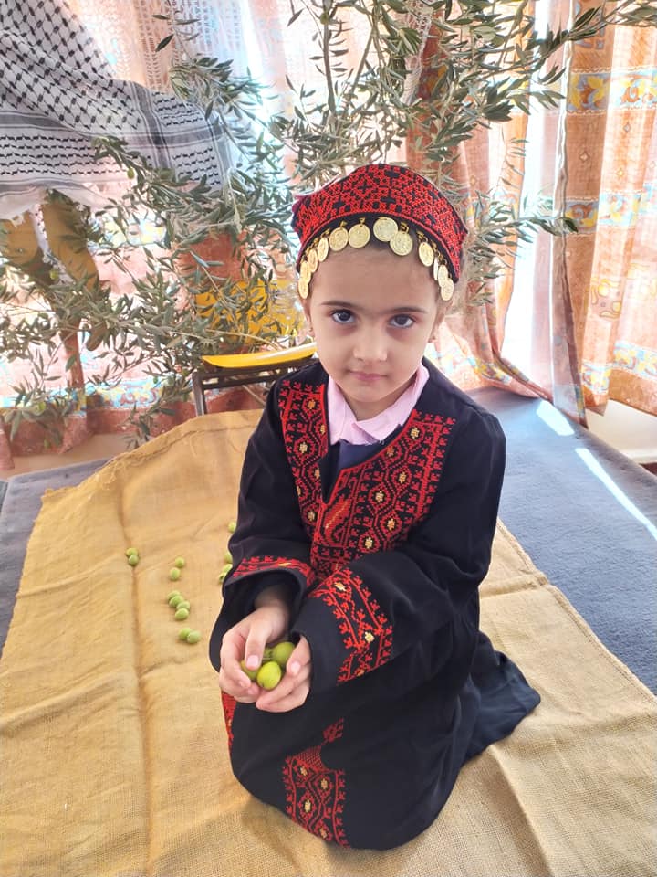 olive picking activity